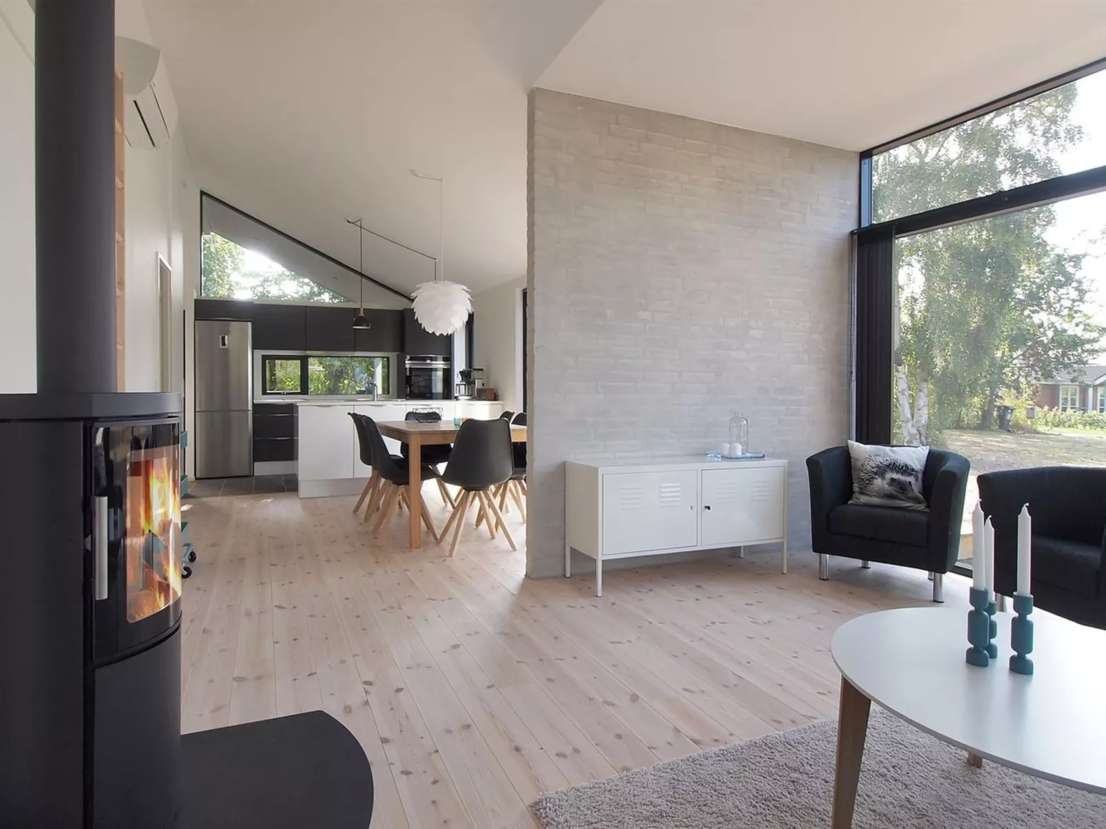 "Yukon" - 150m from the sea-Inside