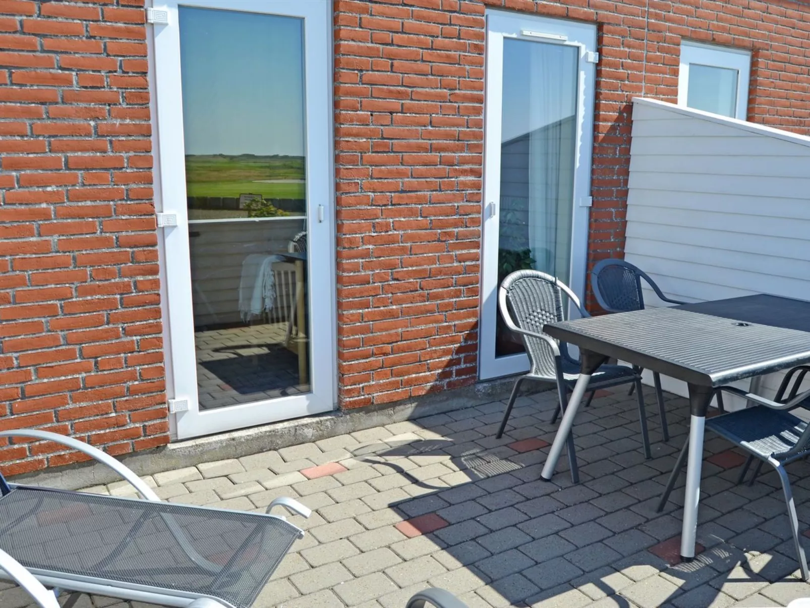 "Drita" - 2.3km from the sea-Outside