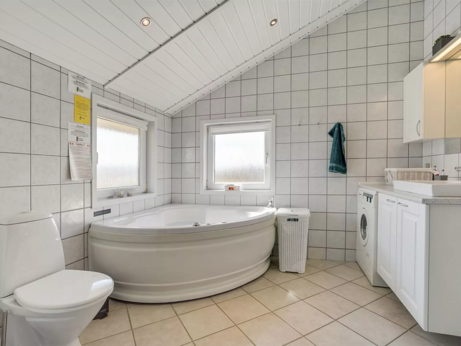 "Freek" - 400m from the sea-Inside