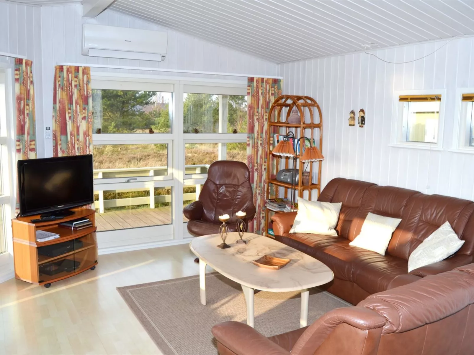 "Silva" - 3.9km from the sea-Inside