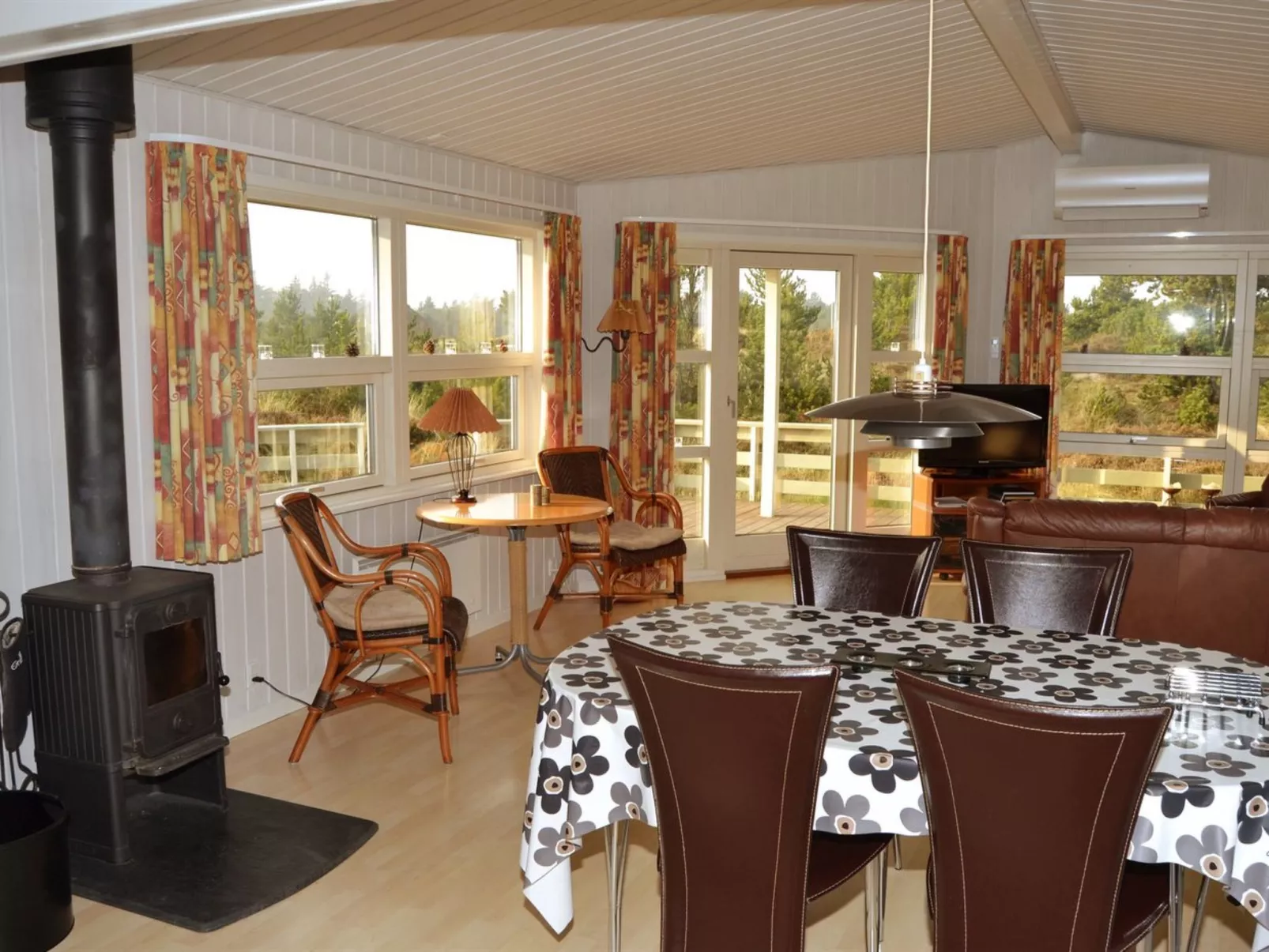 "Silva" - 3.9km from the sea-Inside