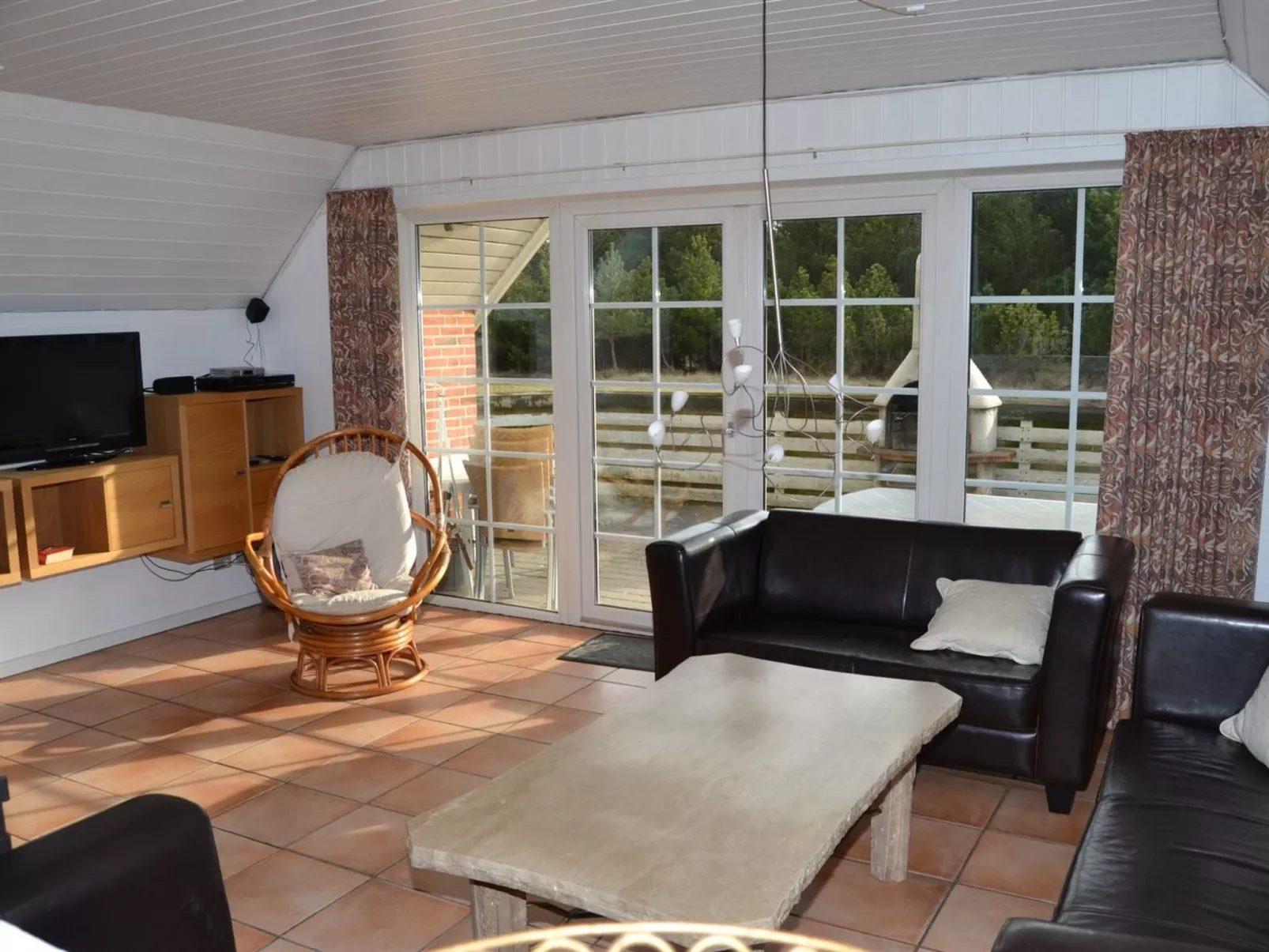 "Thythkil" - 3km from the sea-Drinnen