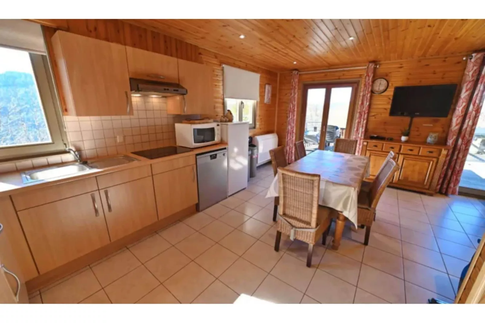 Pluton 4-Kitchen