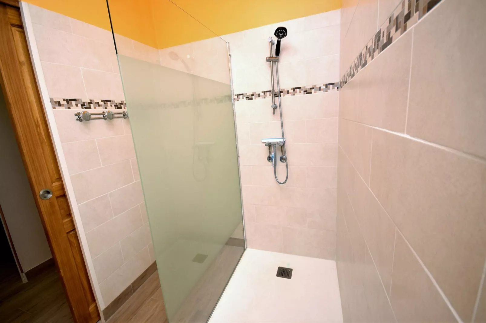 Les Fontanelles-Bathroom