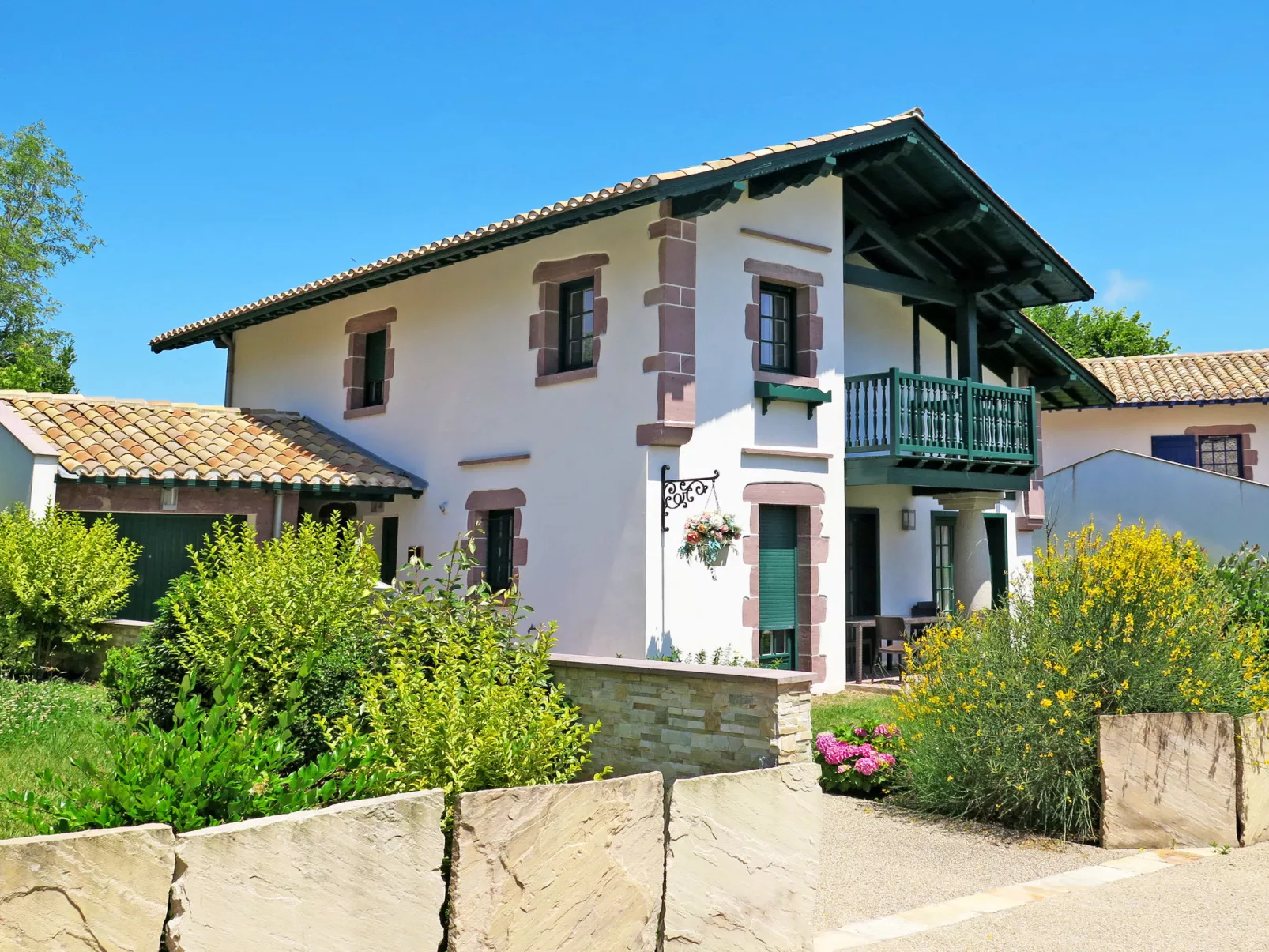 Le Domaine de Lana-Outside