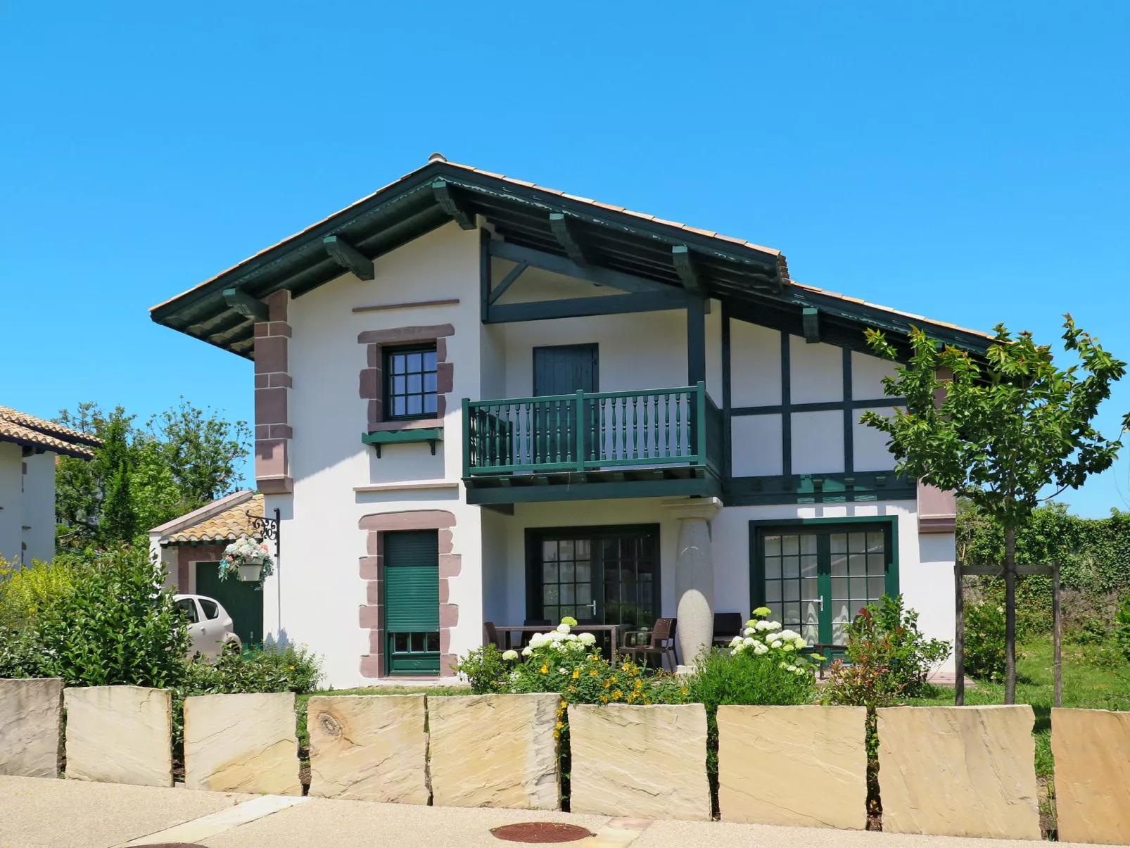 Le Domaine de Lana-Outside