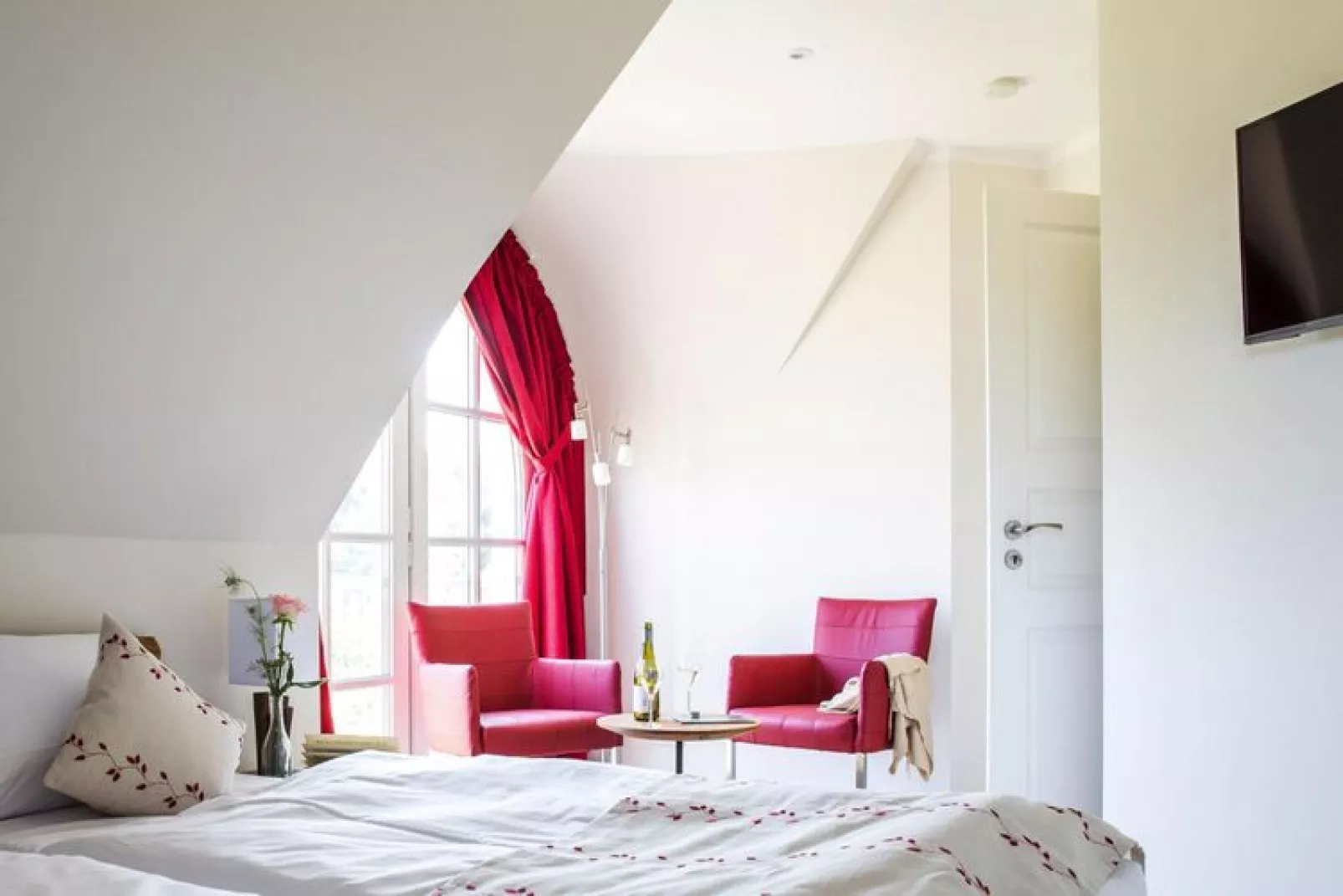 Schilfrohrsänger 43-Bedroom