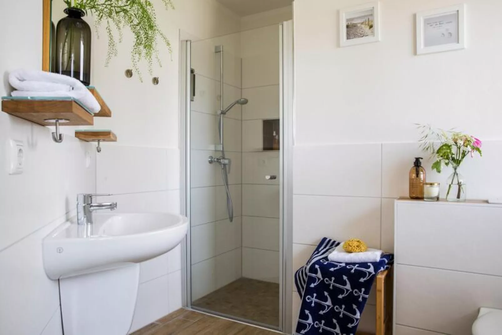 Schilfrohrsänger 43-Bathroom