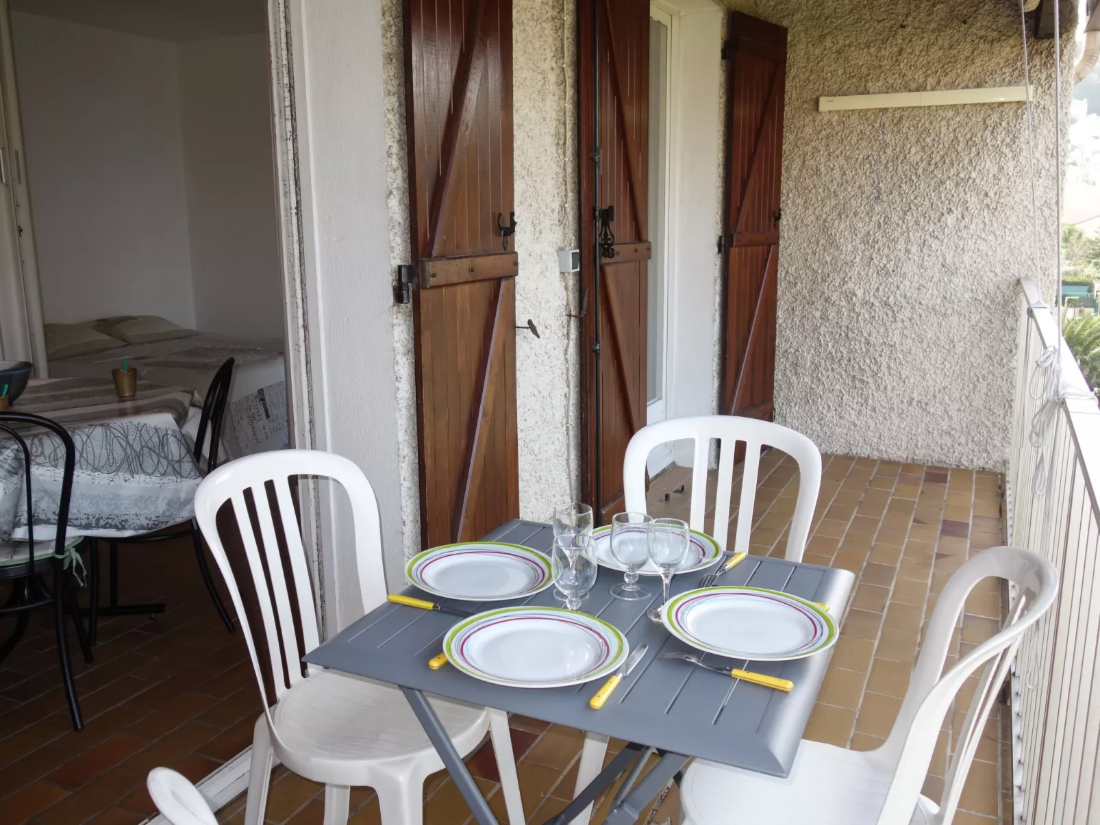 Les Aigues Marines-Outside