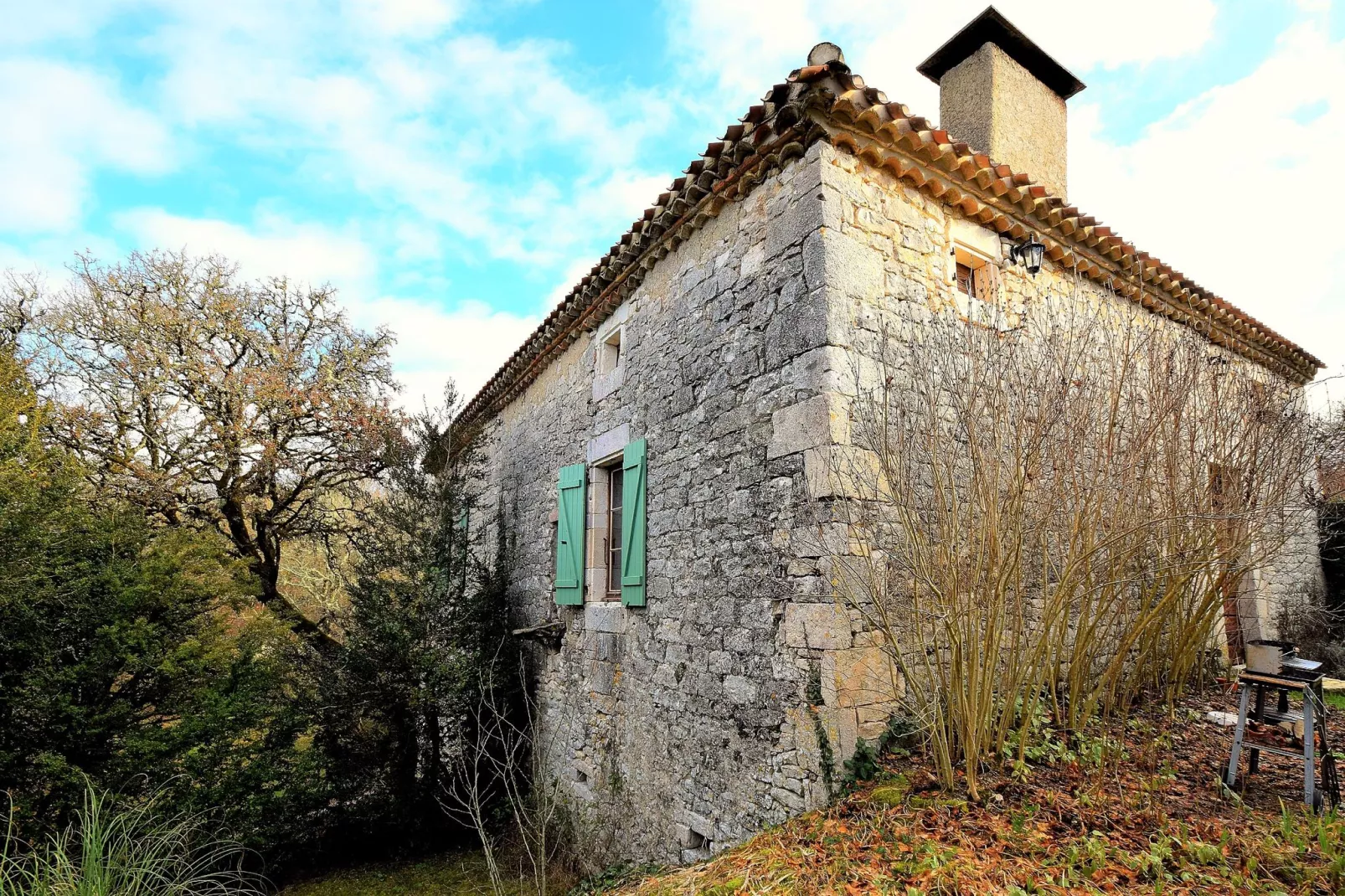Les Fontanelles-Exterior summer