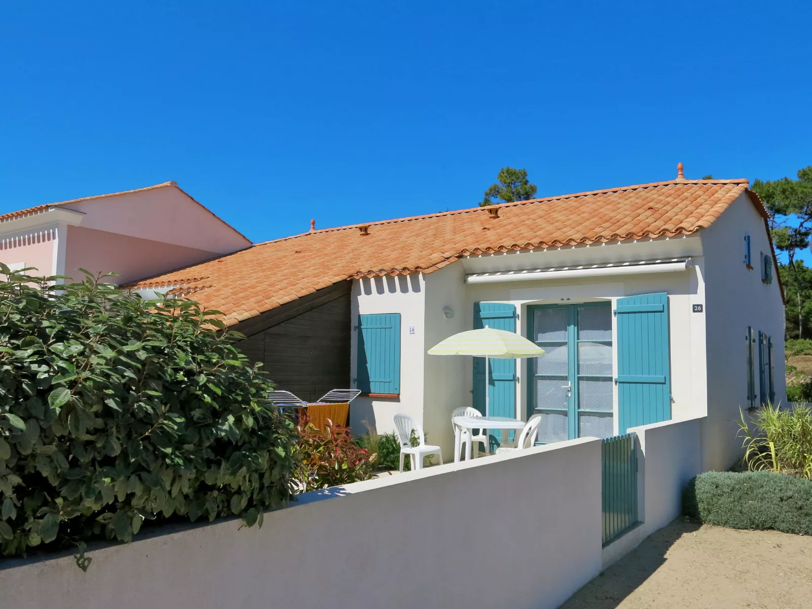 Les Mas de St. Hilaire-Outside