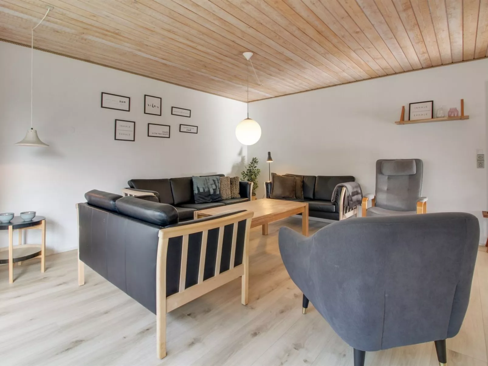 "Solmaz" - 3.5km from the sea-Inside