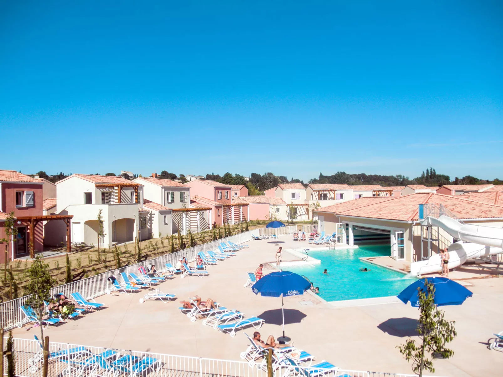 Le Mas des Alpilles-Outside