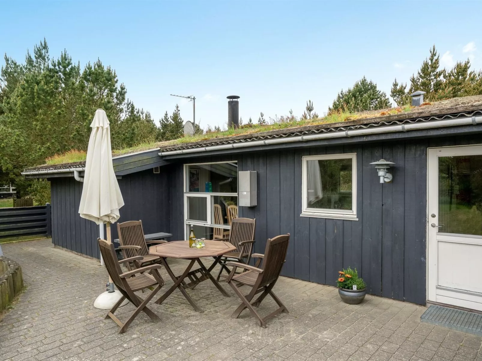 "Roald" - 2.2km from the sea-Draußen