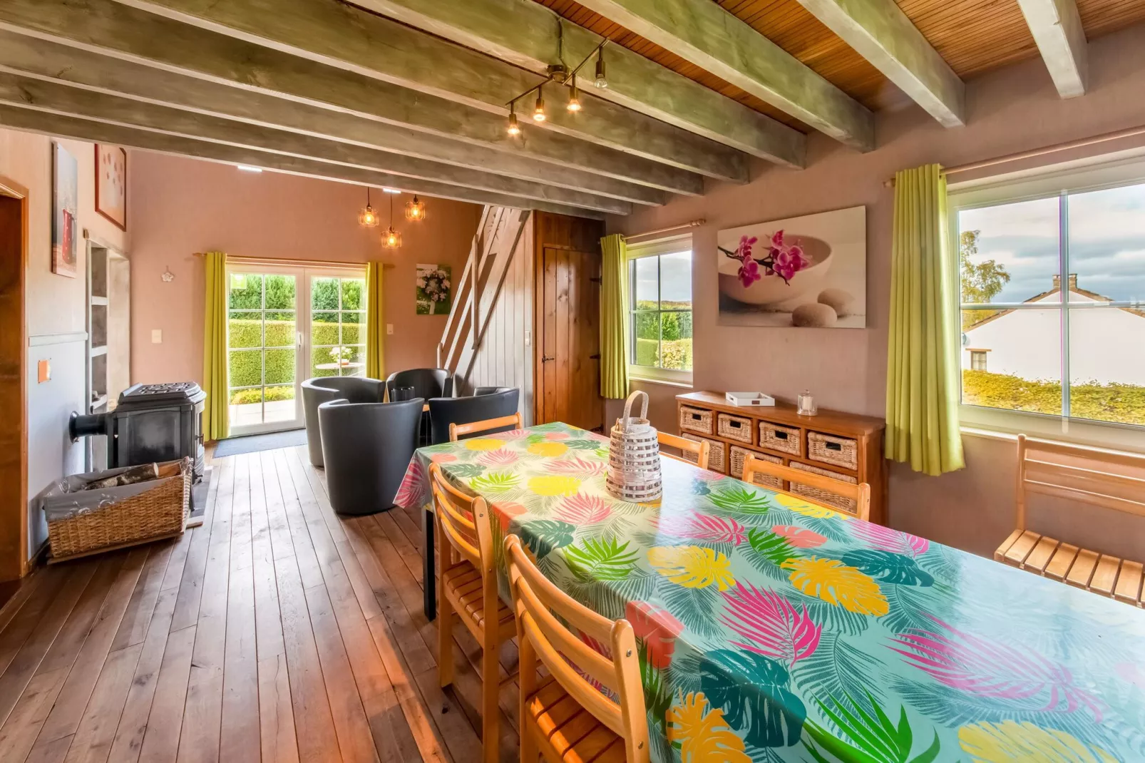 La Vallée des Daims-Dining room