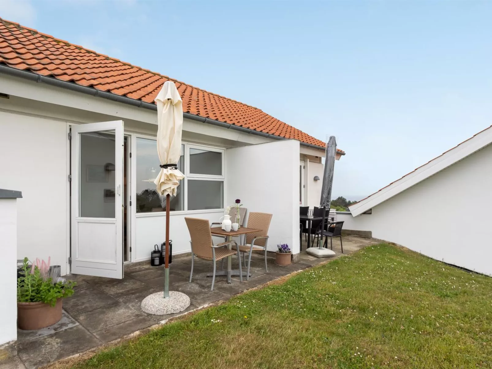 "Roger" - 400m from the sea-Outside