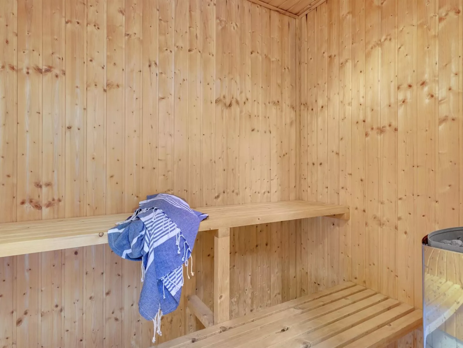 "Heralda" - 3.3km from the sea-Inside