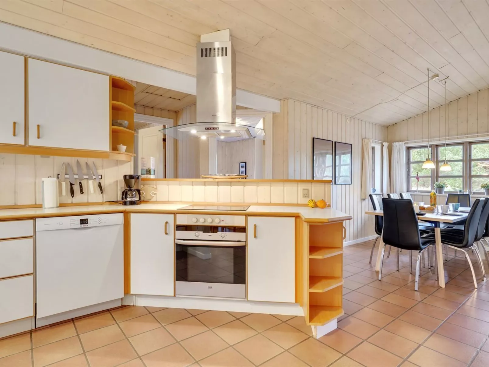 "Heralda" - 3.3km from the sea-Inside