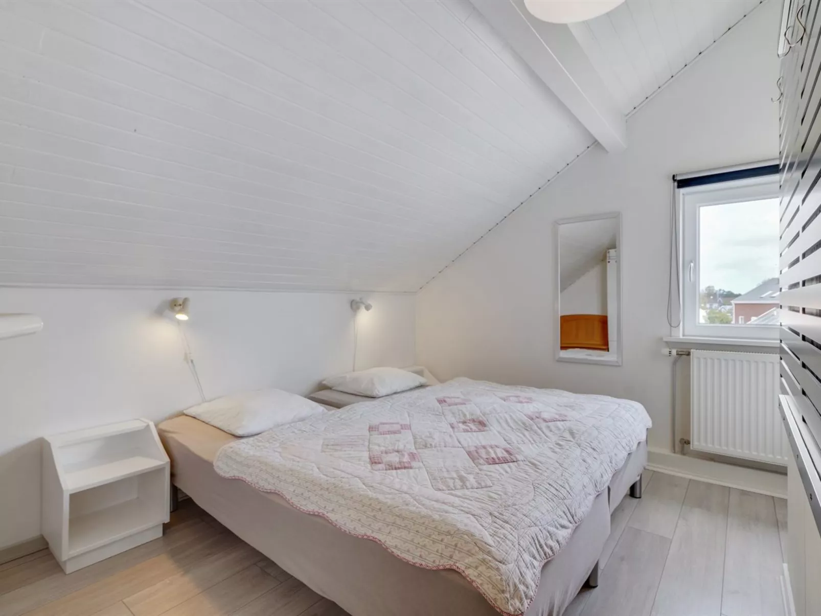 "Mariam" - 2.3km from the sea-Inside