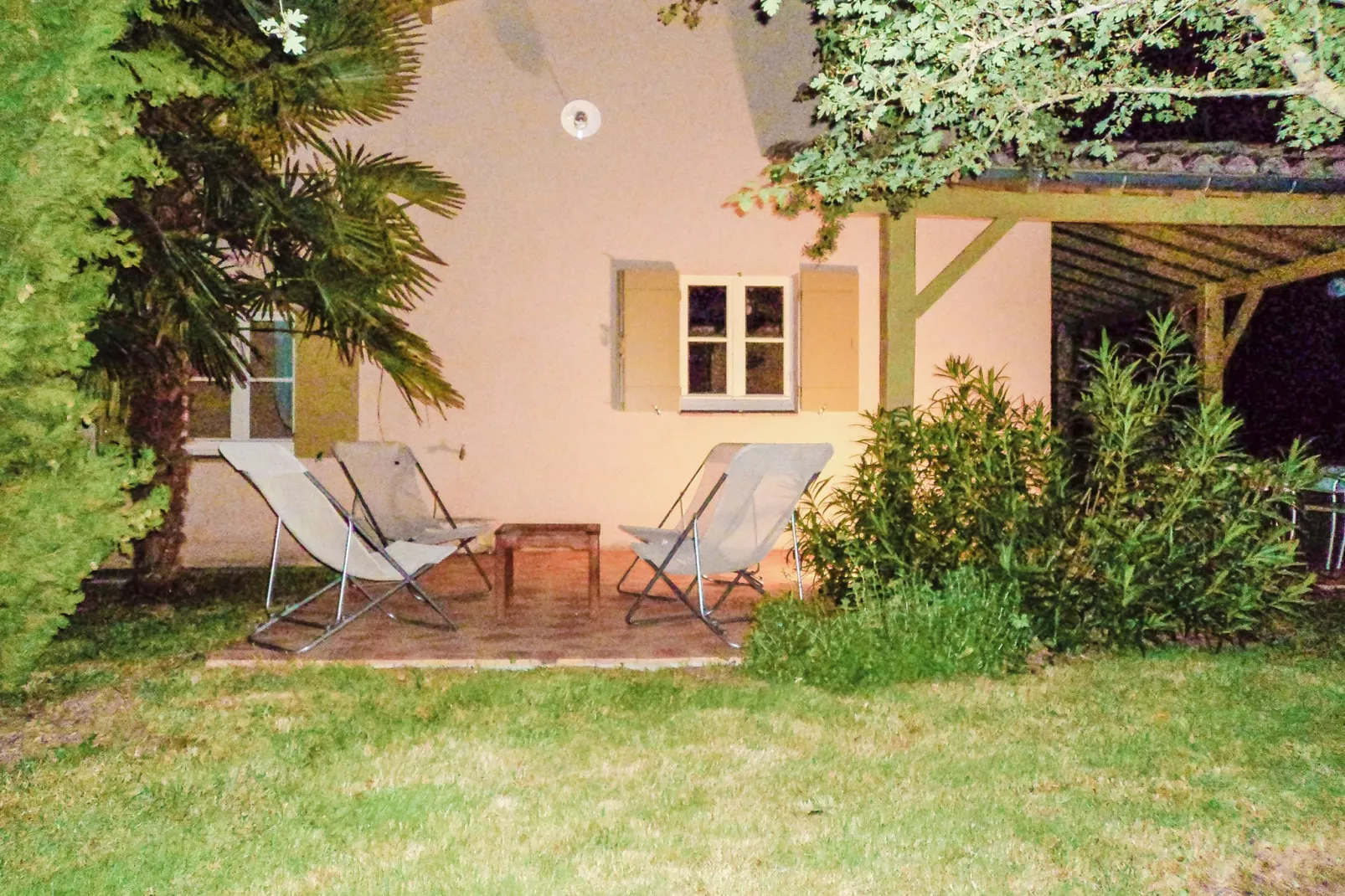 La Coquette-Terrace balcony