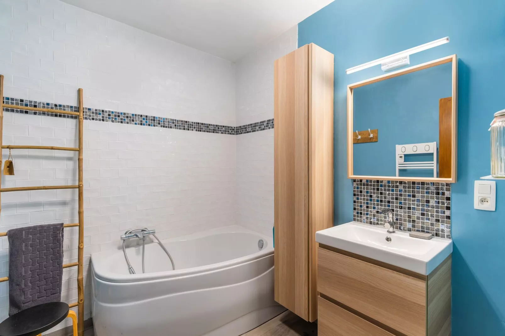 La colline sous le Vent-Salle de bain