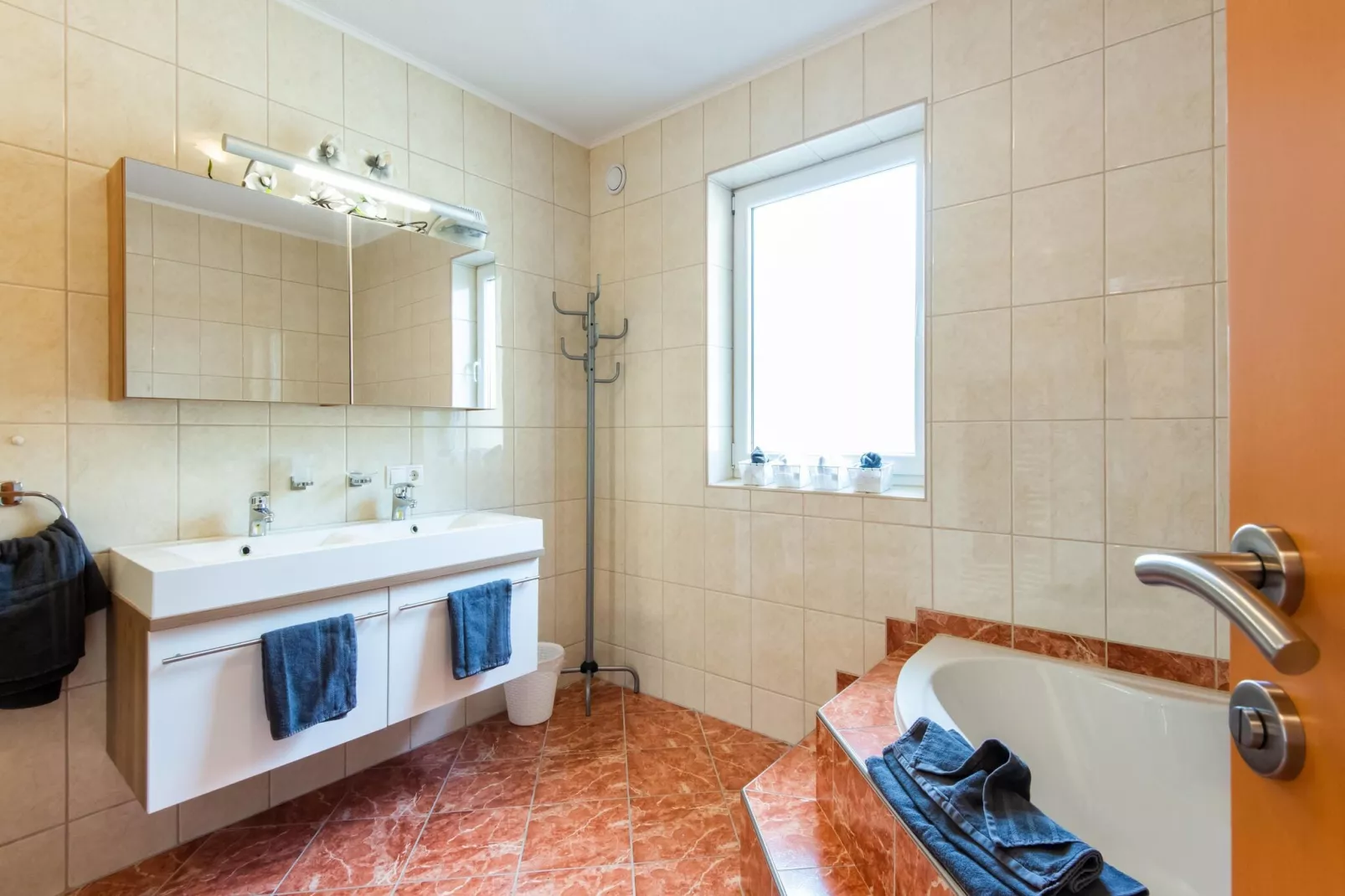 Apart Annabell-Bathroom
