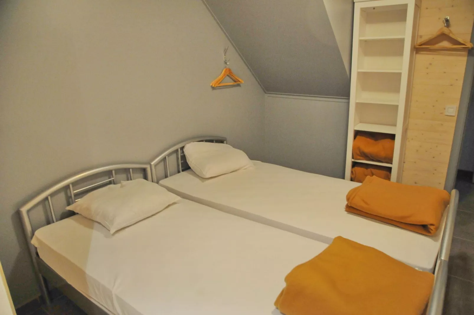 Les Rochettes Mars-Bedroom