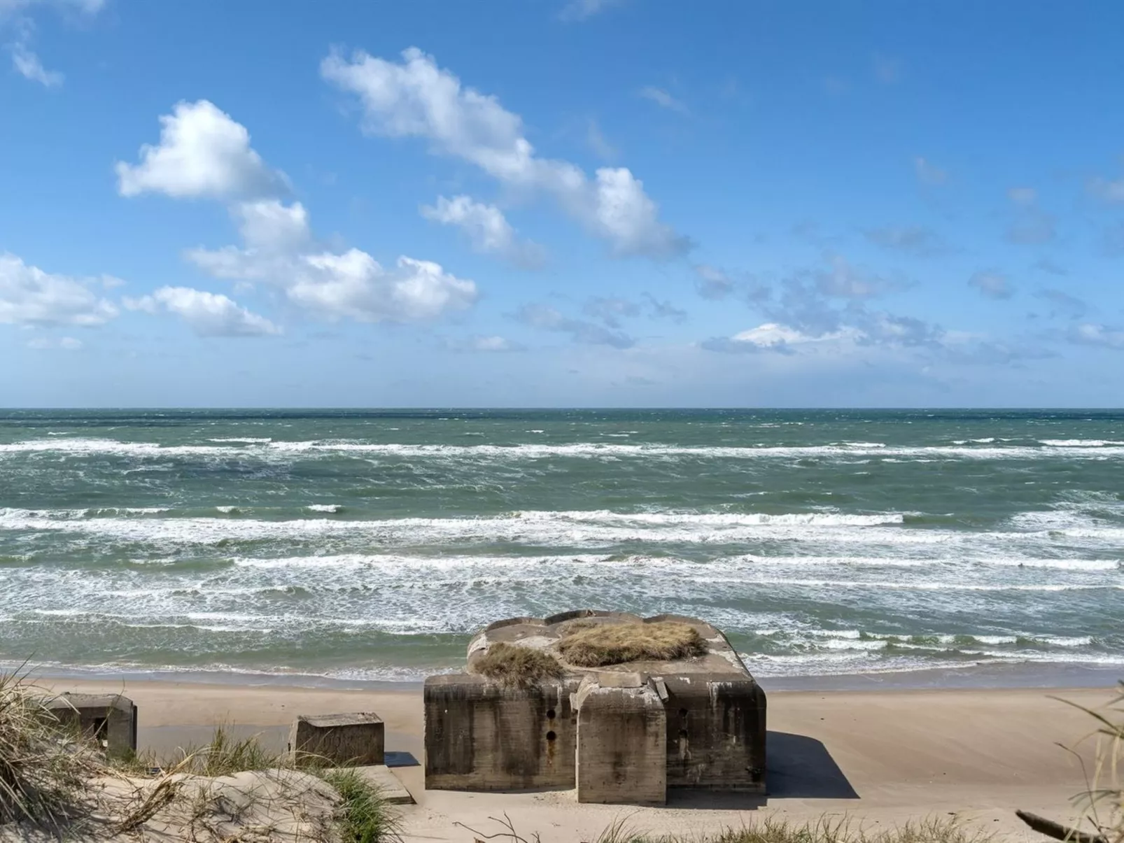 "Abbie" - 10m from the sea-Outside