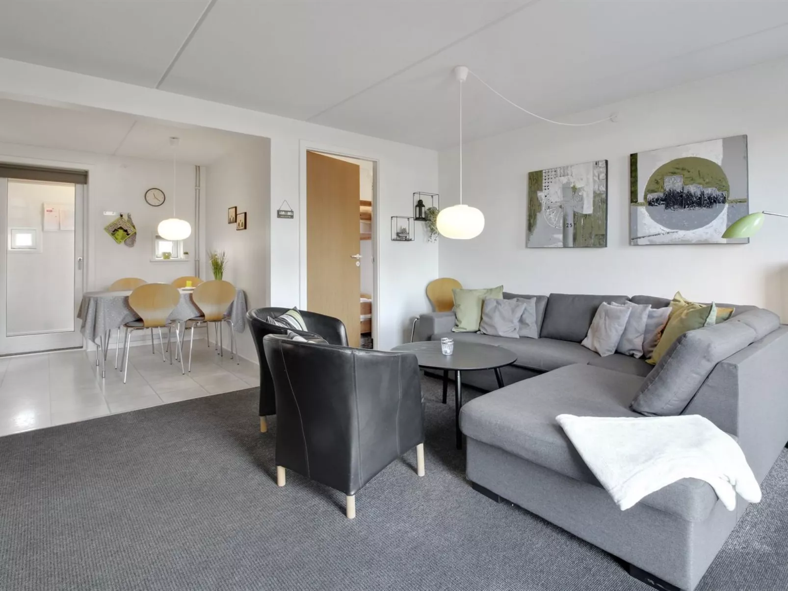"Héléne" - 2.3km from the sea-Inside