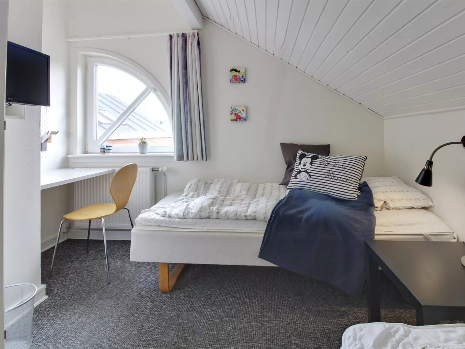 "Héléne" - 2.3km from the sea-Inside