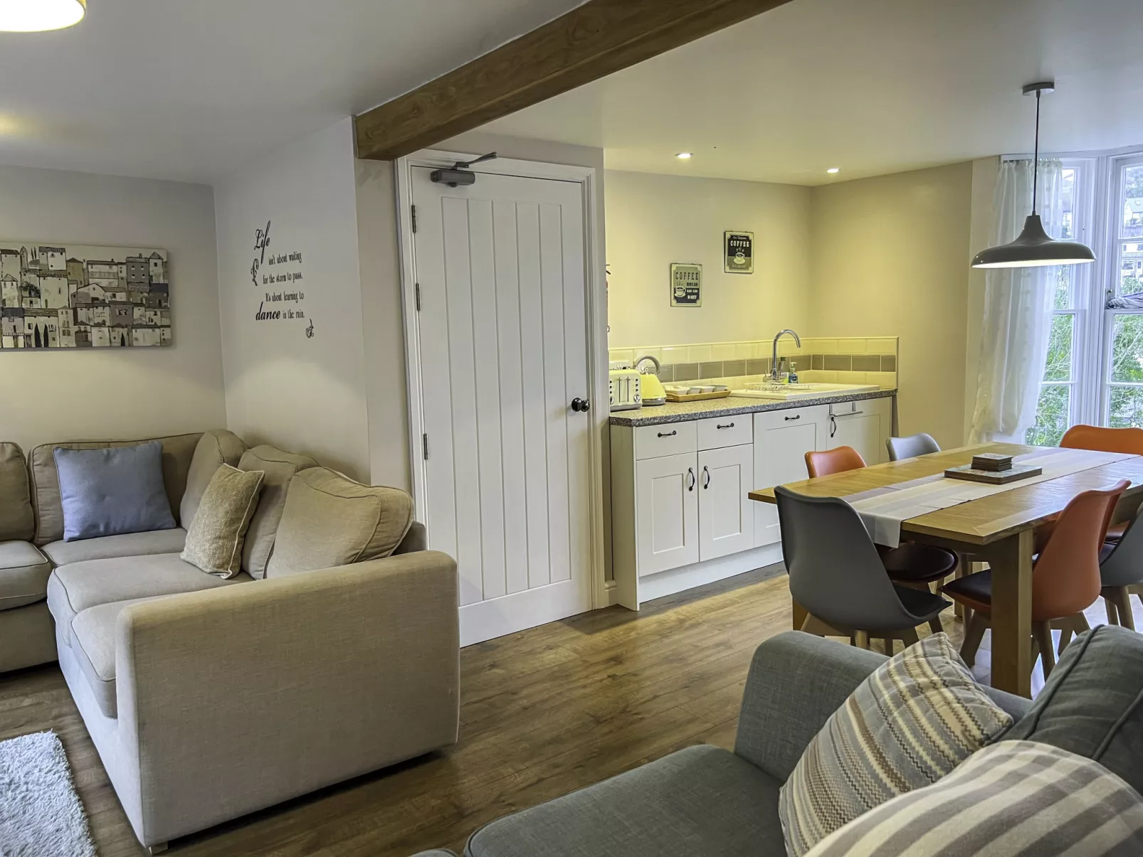 Cherry Orchard House-Inside