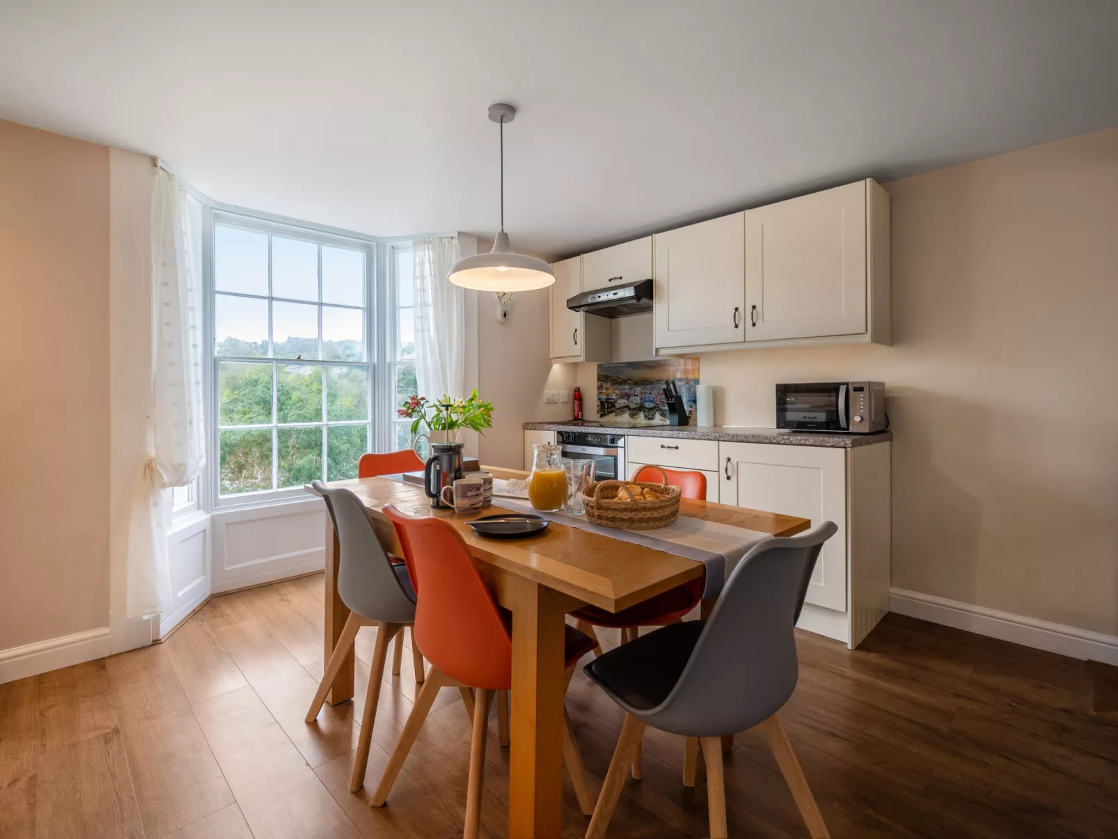 Cherry Orchard House-Inside