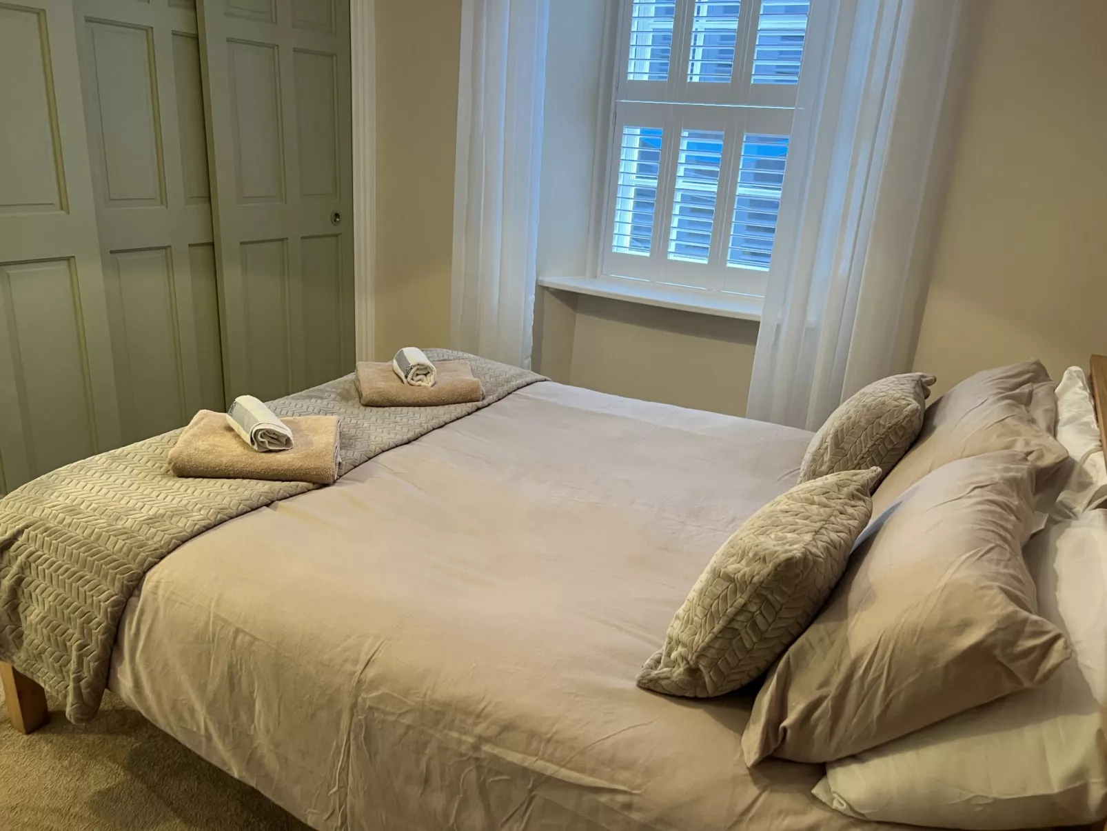 Cherry Orchard House-Inside