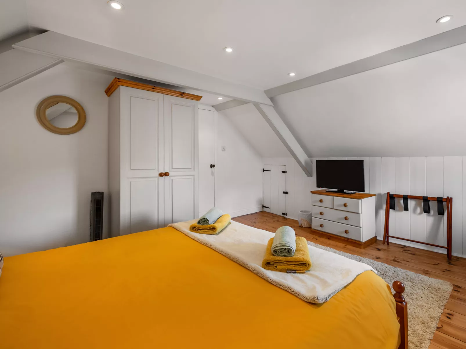 Cherry Orchard House-Inside