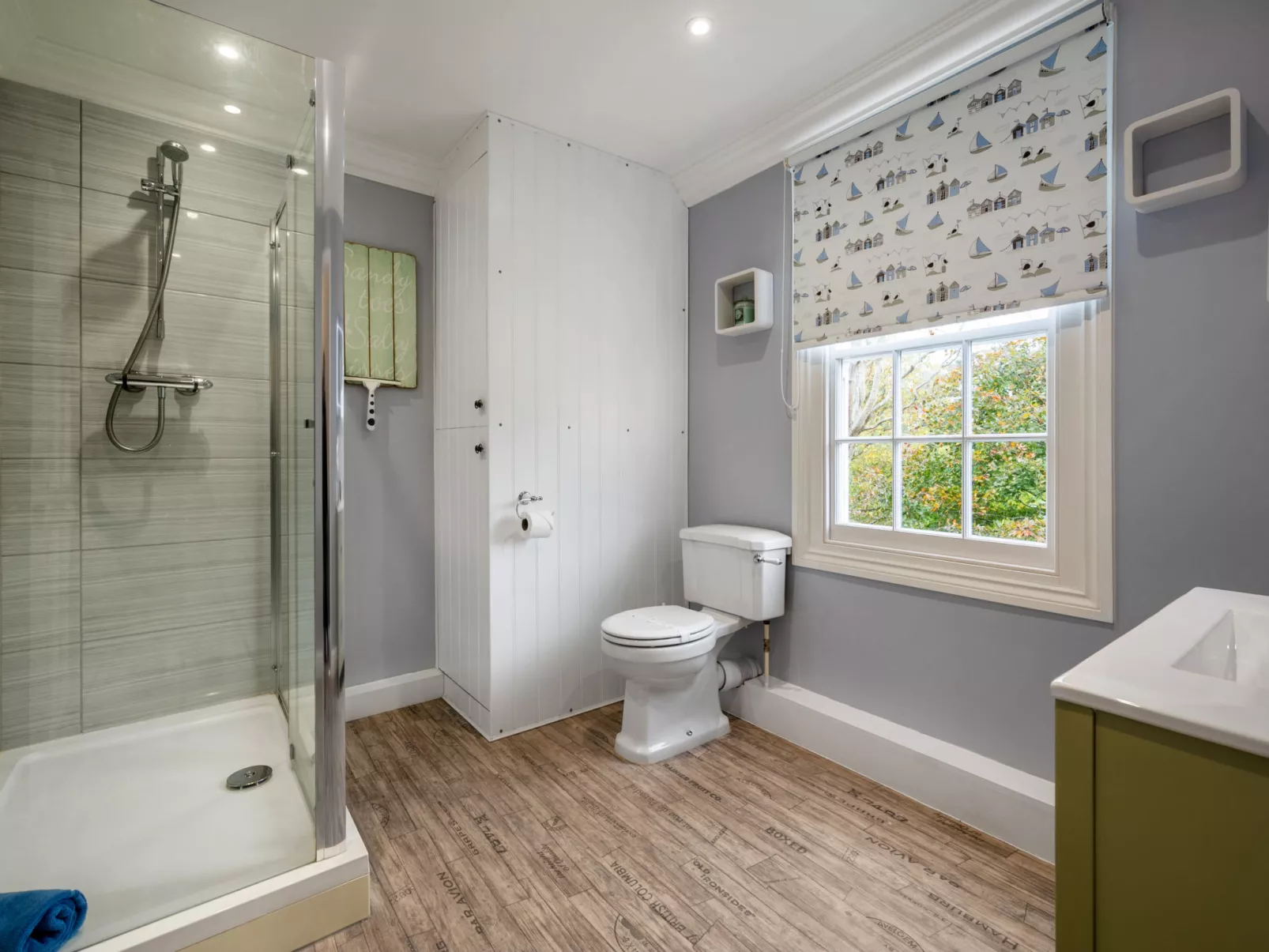 Cherry Orchard House-Inside