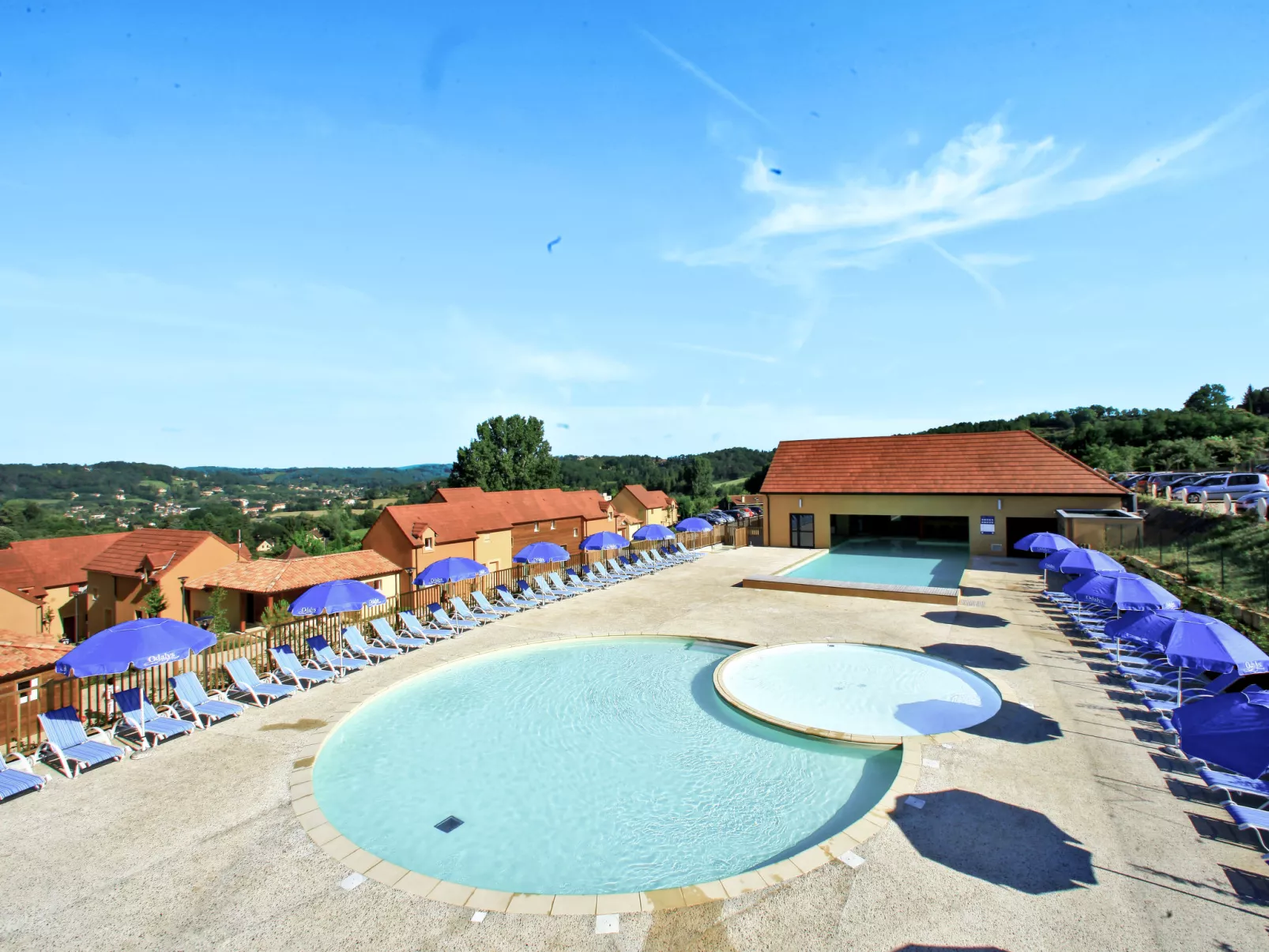 Les Coteaux de Sarlat-Outside