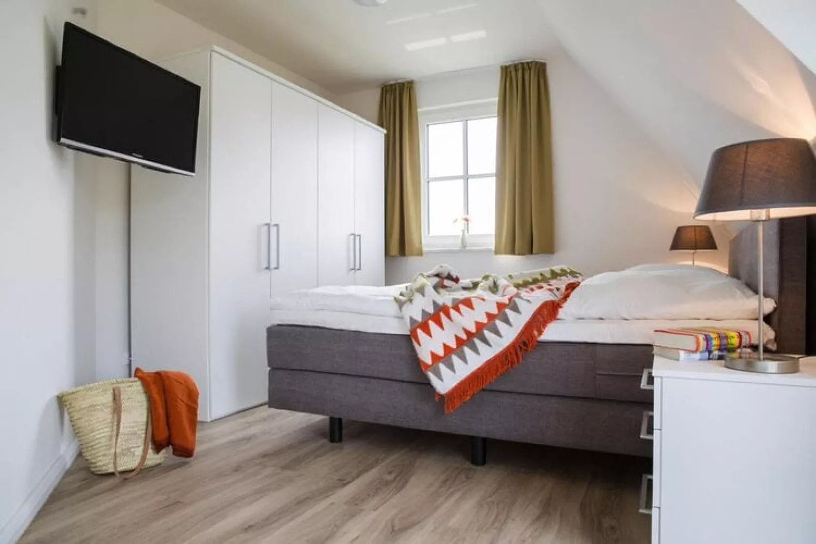Schilfrohrsänger 54-Schlafzimmer