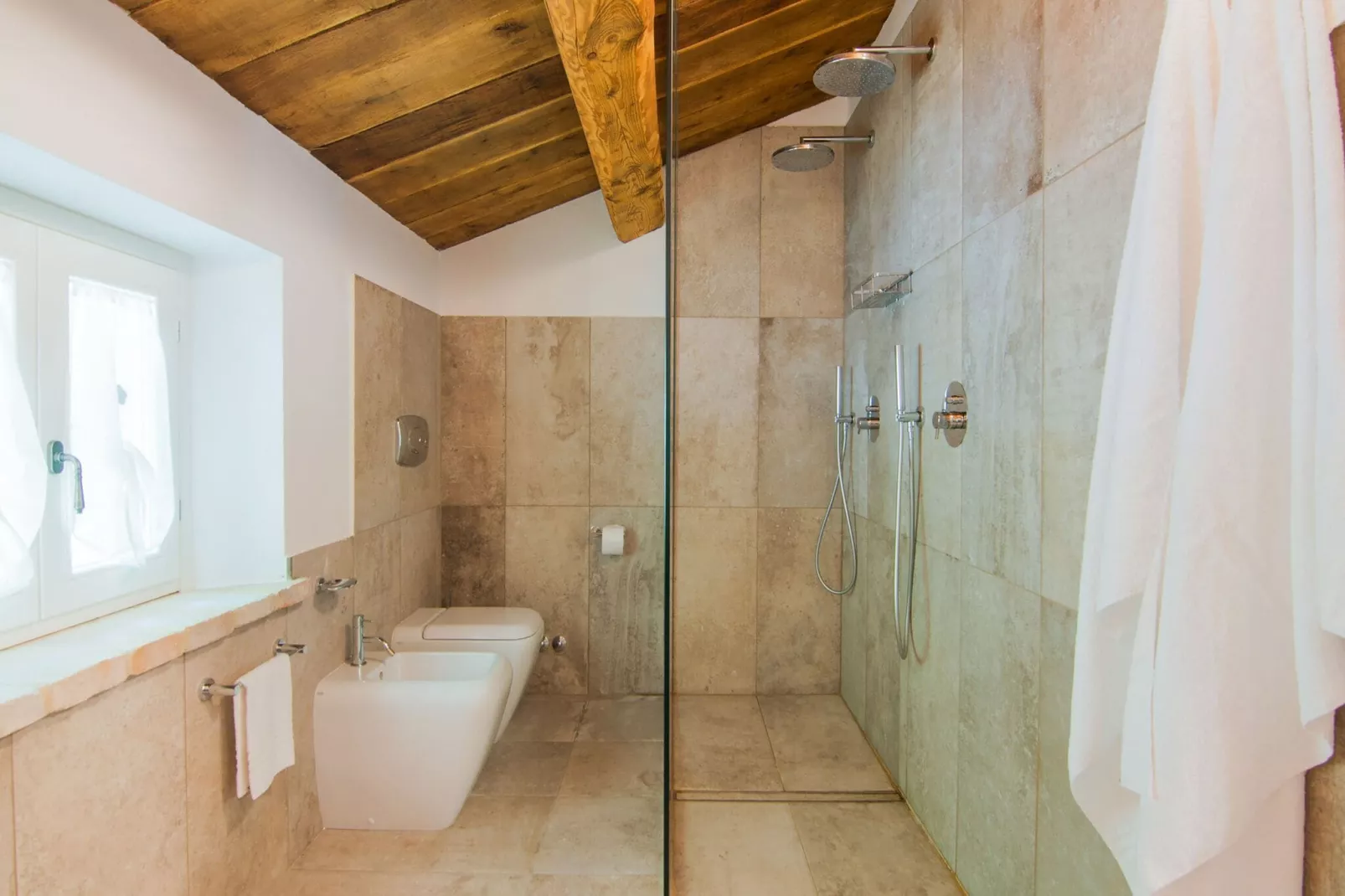 Ca Luigi-Bathroom