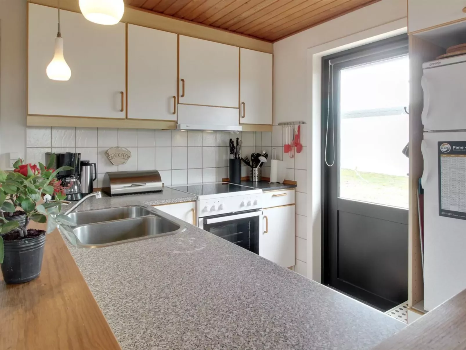 "Sophine" - 50m from the sea-Inside