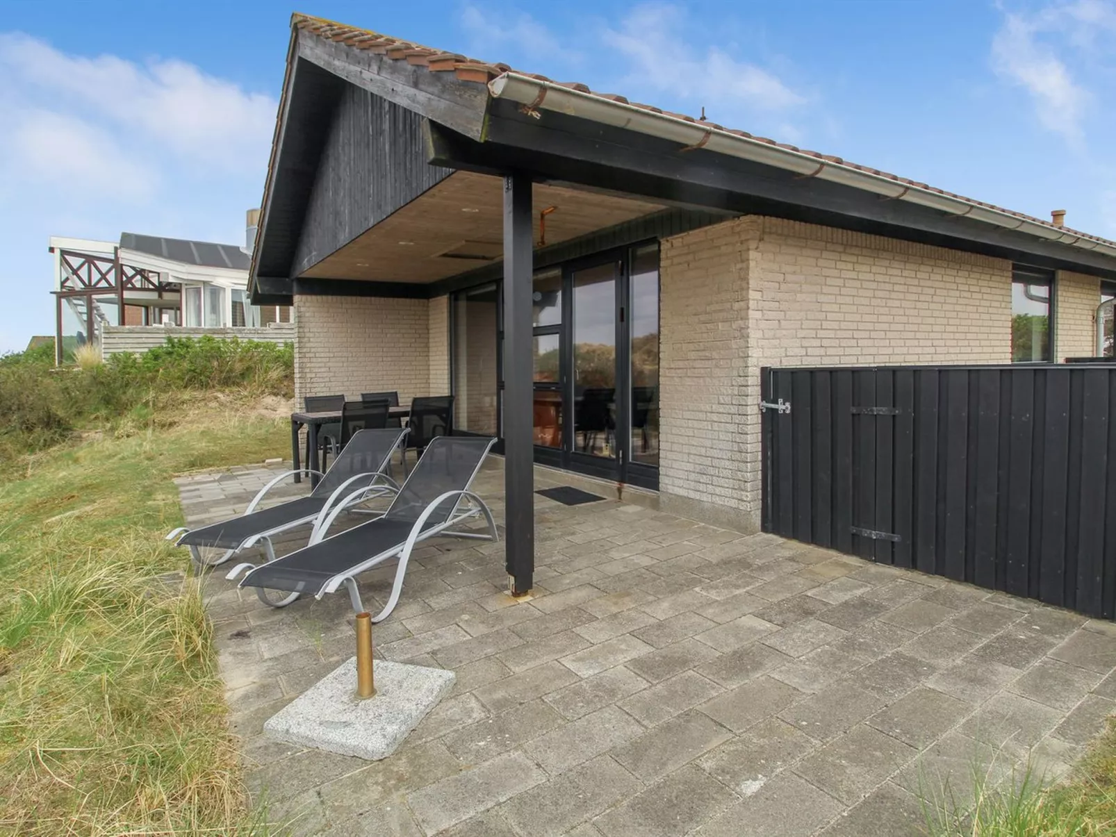 "Sophine" - 50m from the sea-Outside