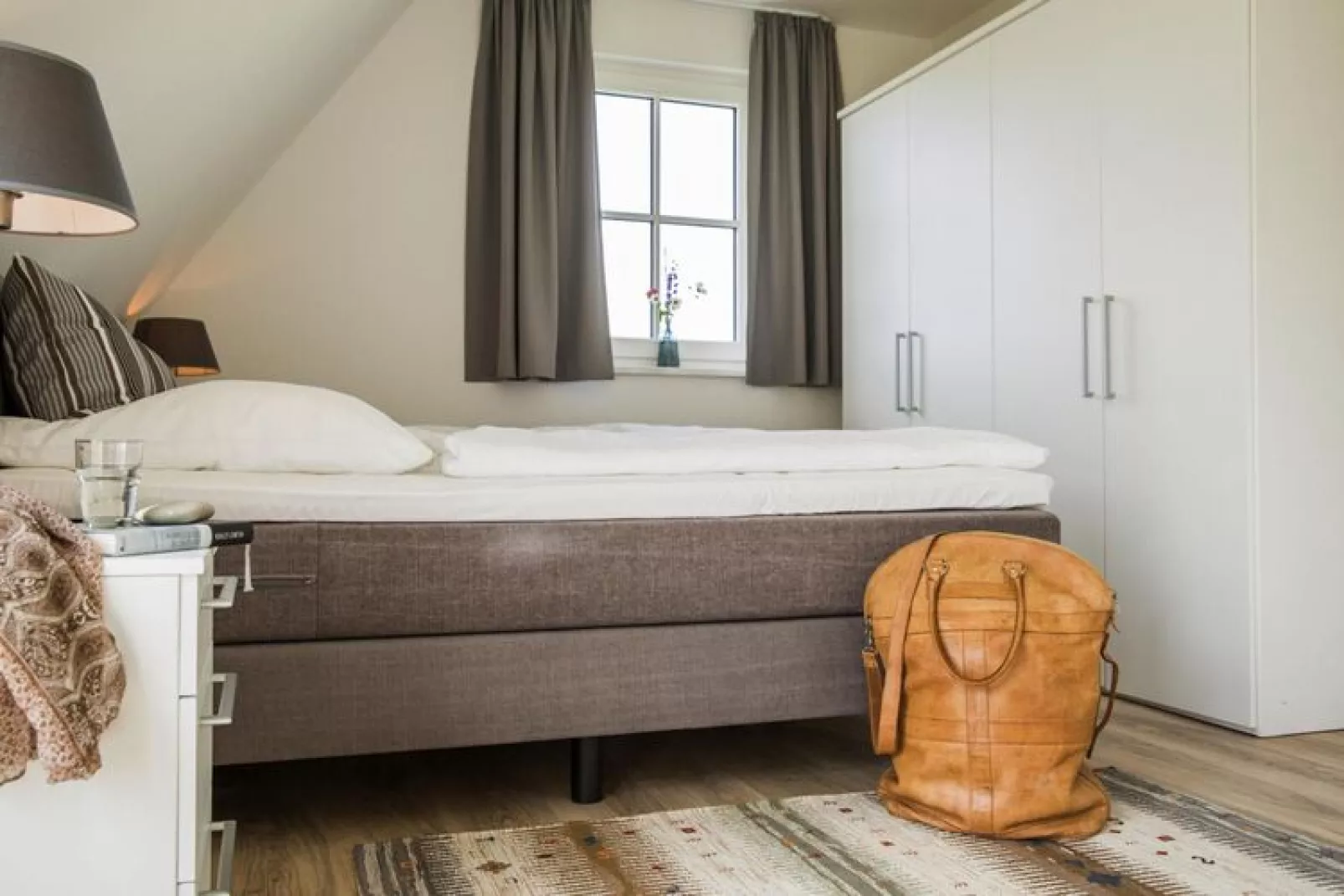 Schilfrohrsänger 54-Schlafzimmer