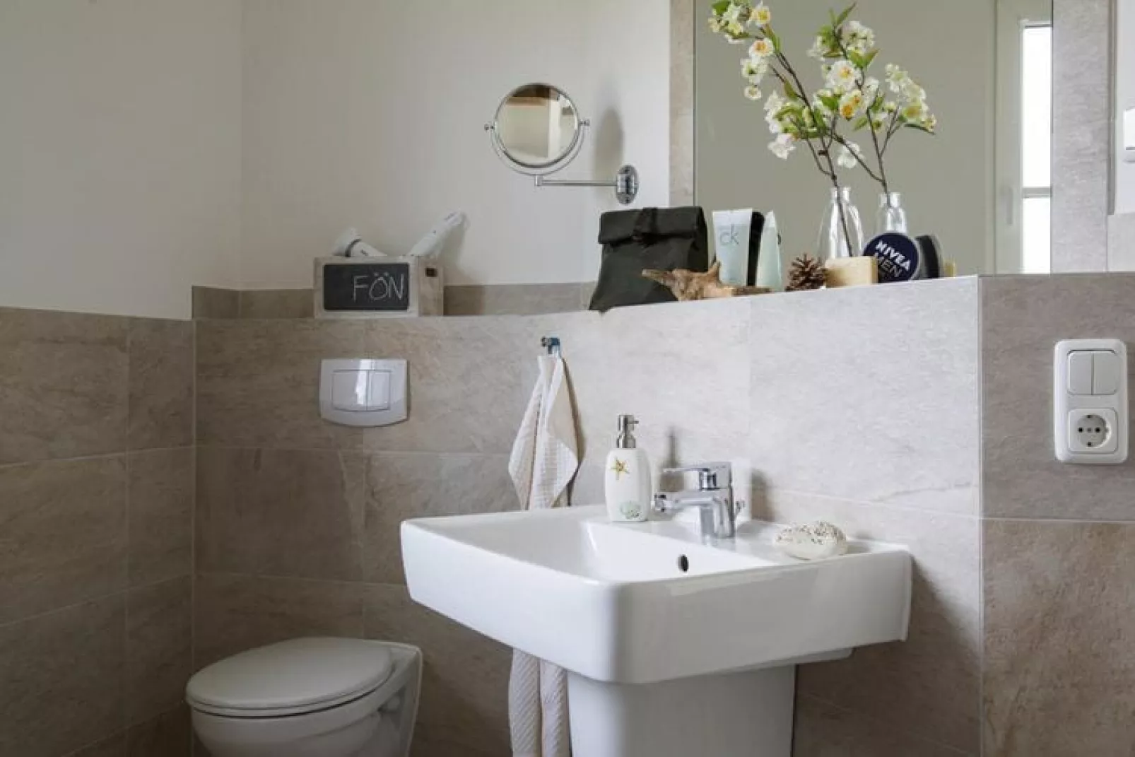 Schilfrohrsänger 54-Badezimmer