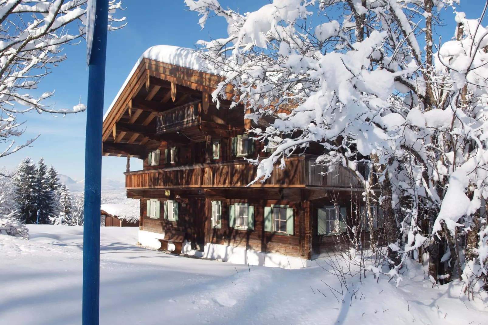 Berghof Webern-Exterior winter