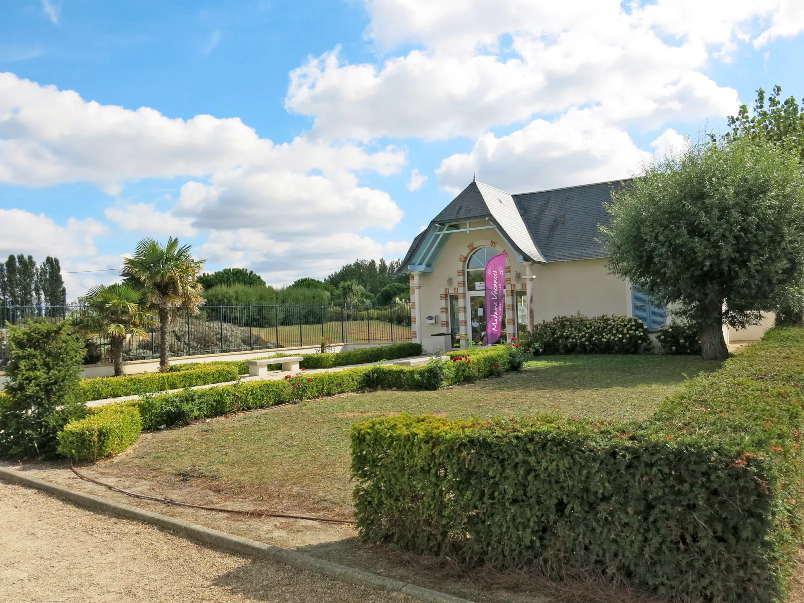 Domaine de Vertmarines-Outside