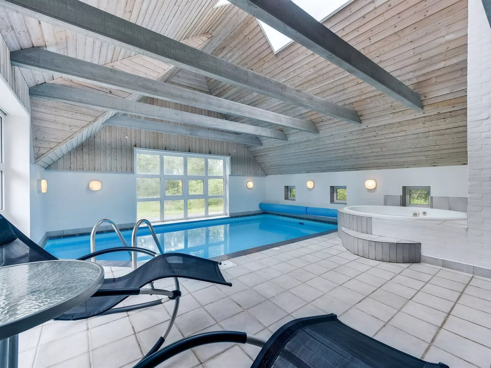 "Albin" - 2.8km from the sea-Inside