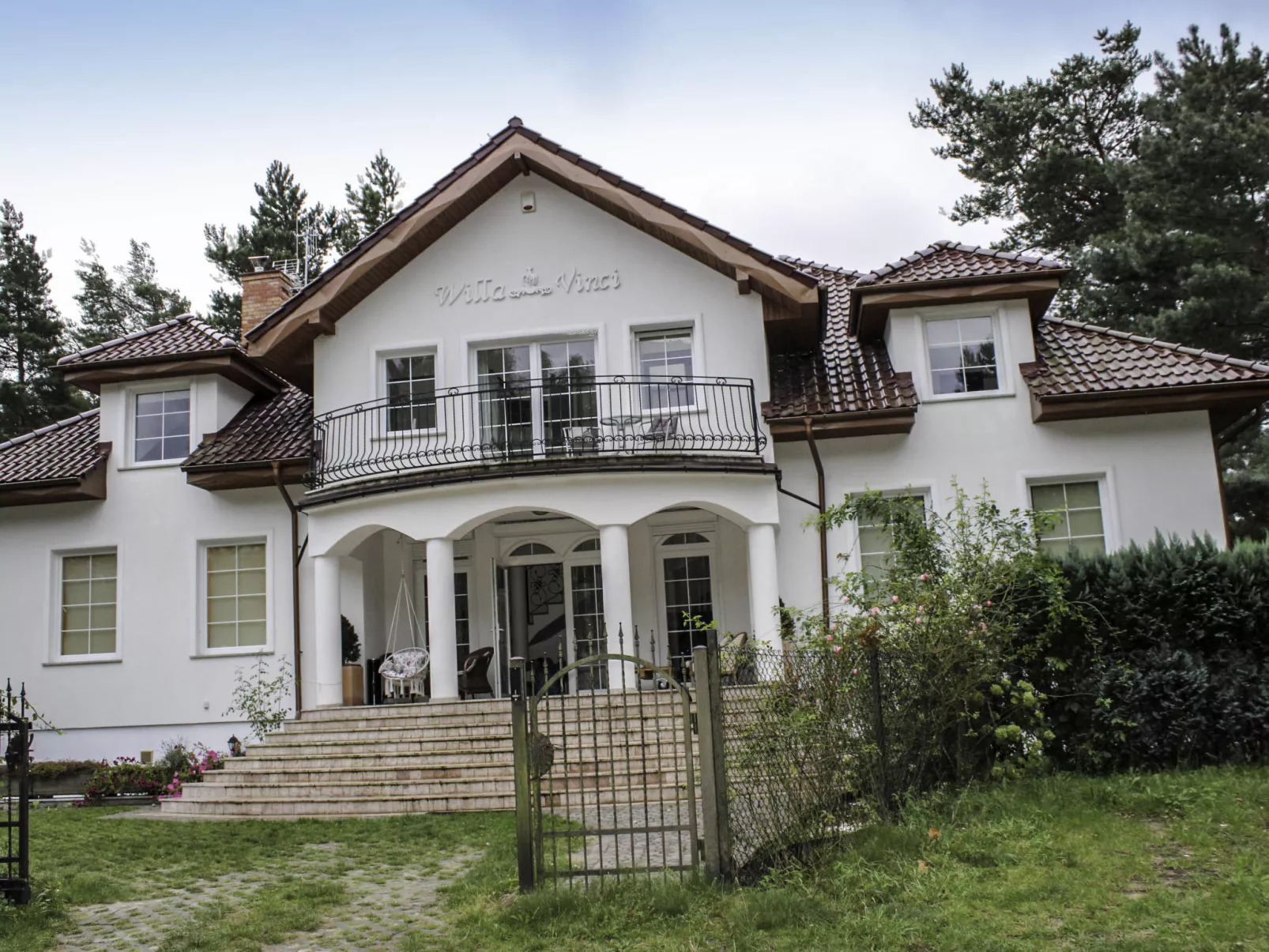 Willa Vinci-Draußen