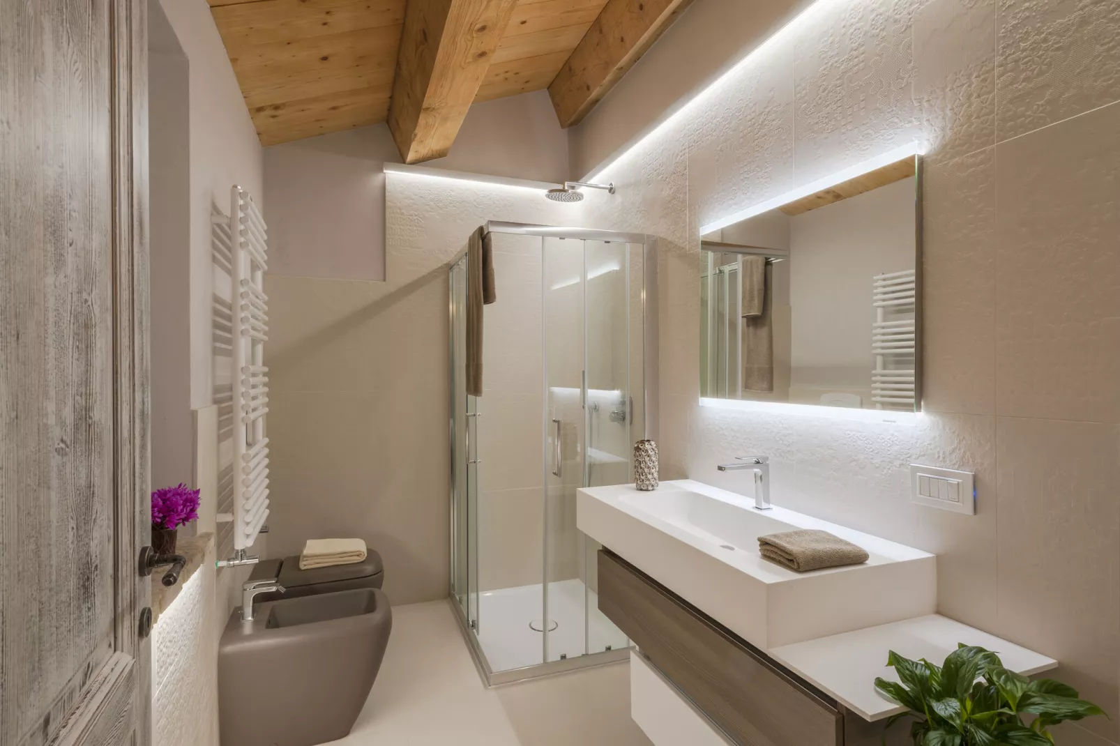 Ca Luigi-Bathroom