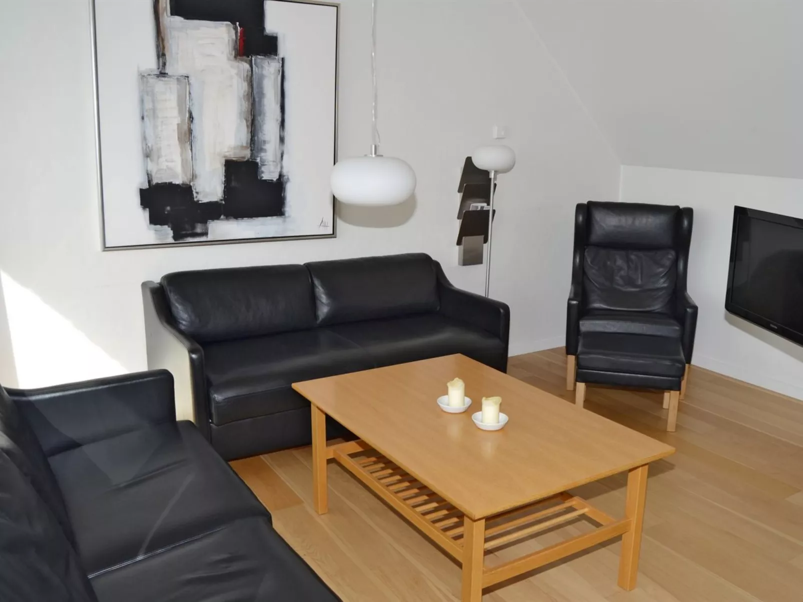 "Ønd" - 2.5km from the sea-Inside