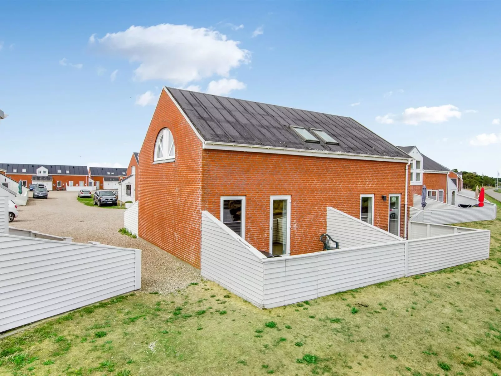 "Nils" - 2.3km from the sea-Outside
