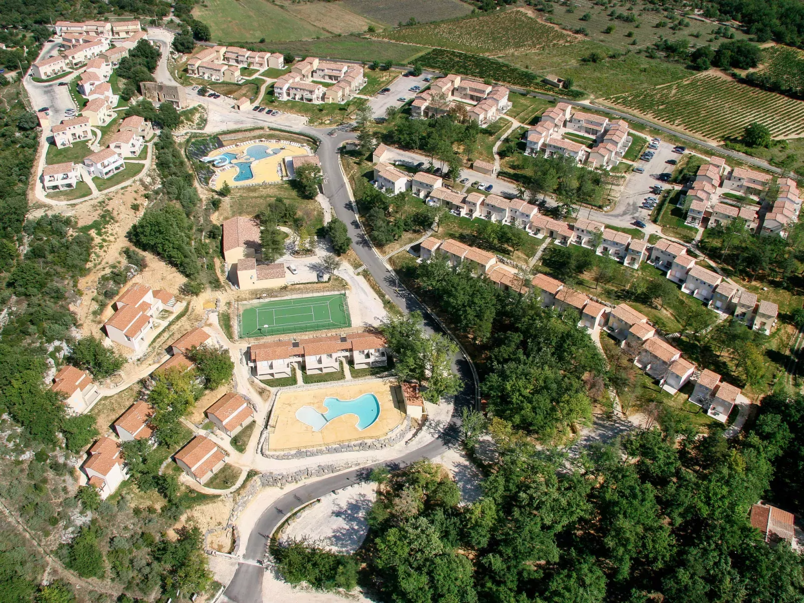 Les Hauts de Salavas-Outside